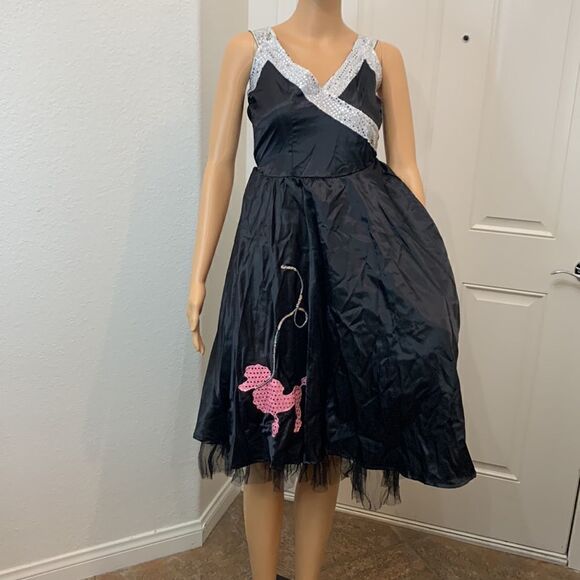 Pink Poodle Skirt V Neck Dress Size Small Silver Sequin Leash 💯% Polyester - Picture 5 of 8